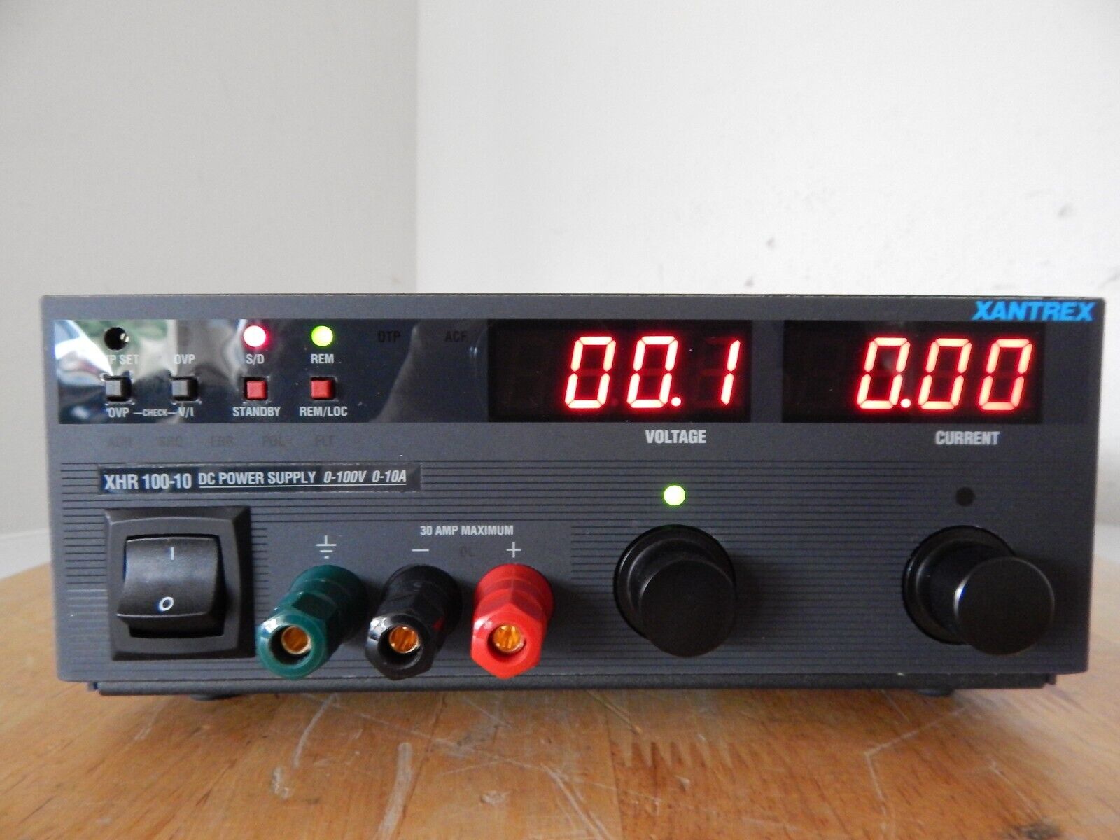 Xantrex XHR100-10, 1000Watt Programmable DC Power Supply, non-functional Xantrex XHR100-10, 1000Watt Programmable DC Power Supply, non-functional